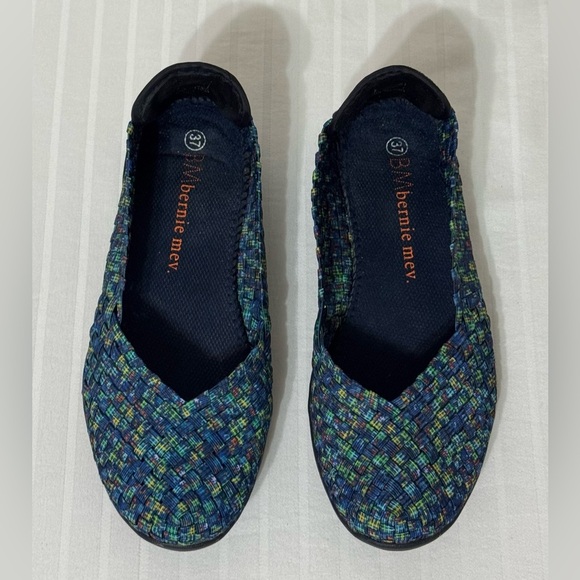 Bernie Mev Catwalk Woven Ballet Flats US 6-6.5 EU37 Blue Multi Stretch Slip On - Picture 3 of 16